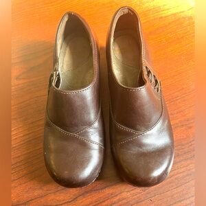 Dansko Chocolate brown leather Clogs Size 36 Offers Welcome!